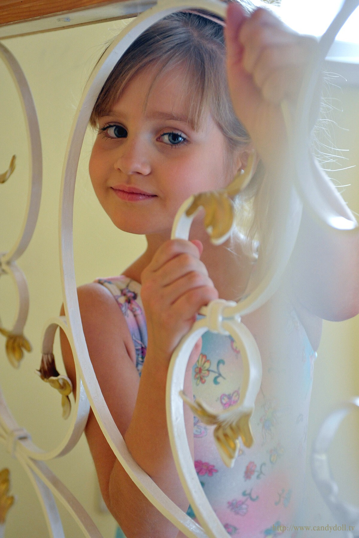 [CandyDoll.tv] 萝莉视频-套图系列 EvaG 系列3